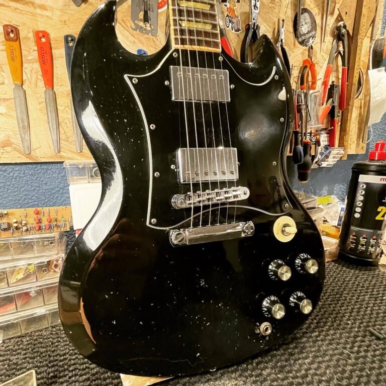 Gibson SG relic